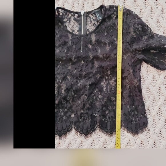 Forever 21 Short Sleeved Lace Scalloped Top- Black- Size S - Nwot - Picture 15 of 16